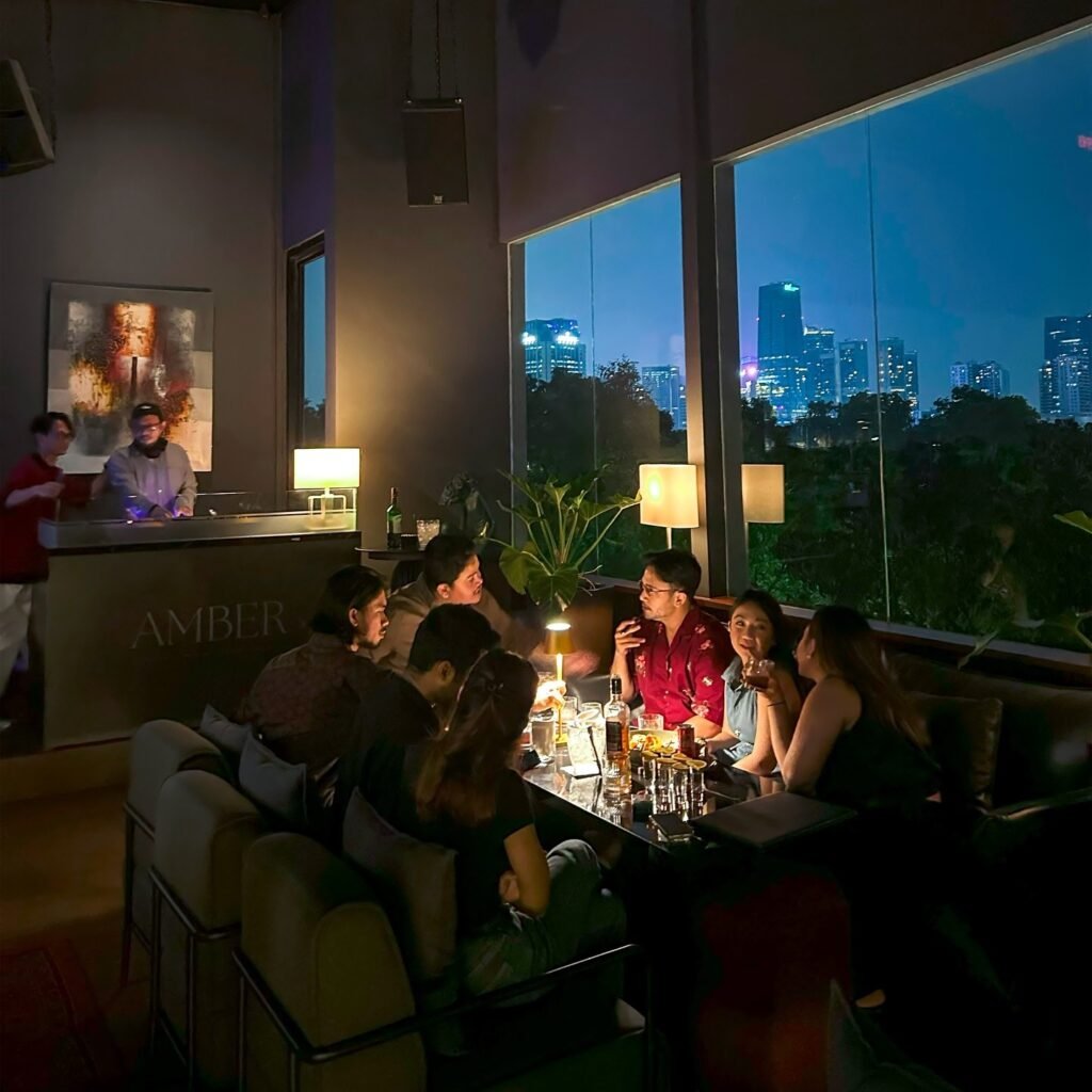 Amber Rooftop Lounge tempat nongkrong di jakarta